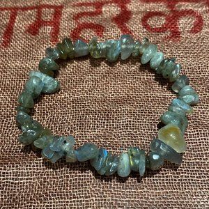 Labradorite Chips Stretch Bracelet